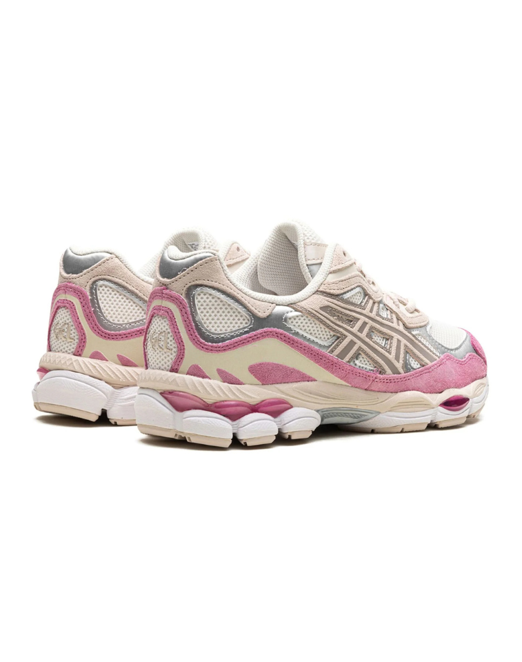 Solvé Runner Sneaker